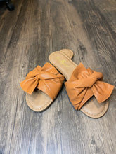 Load image into Gallery viewer, Bow Sandals

